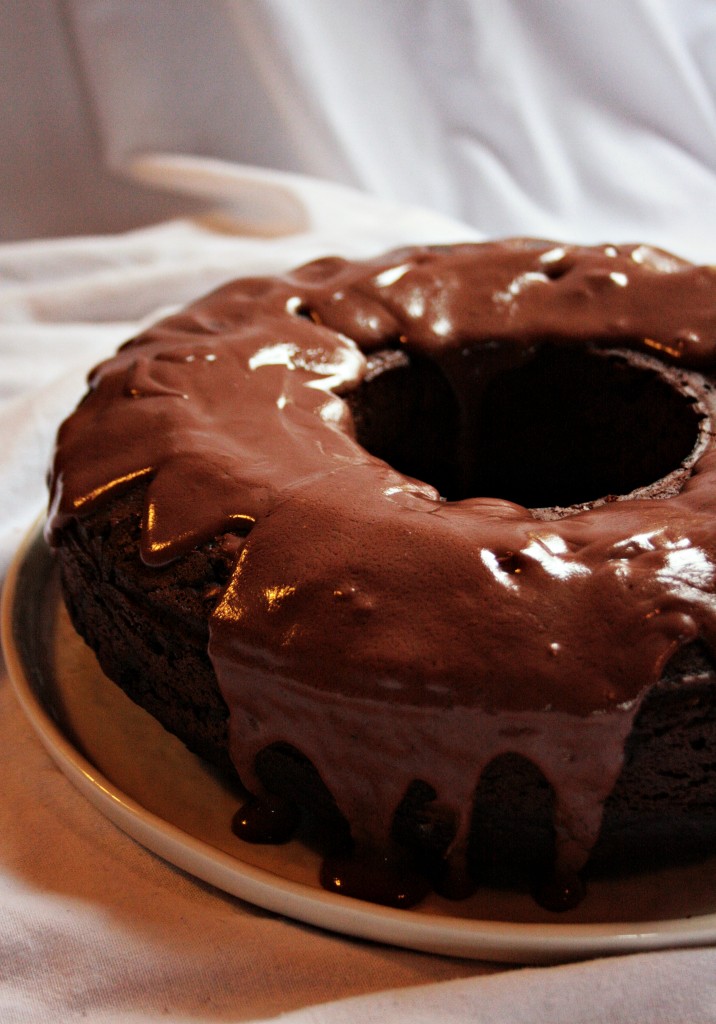 Ciambella di barbabietole e cioccolato 1