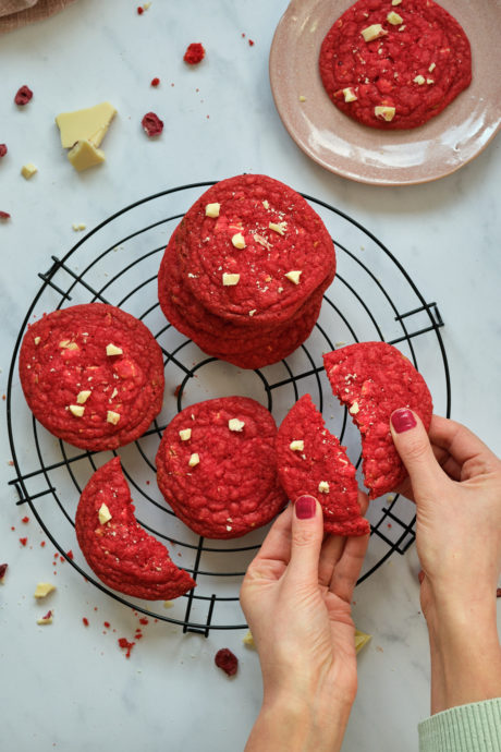 red velvet cookies ricetta vegan
